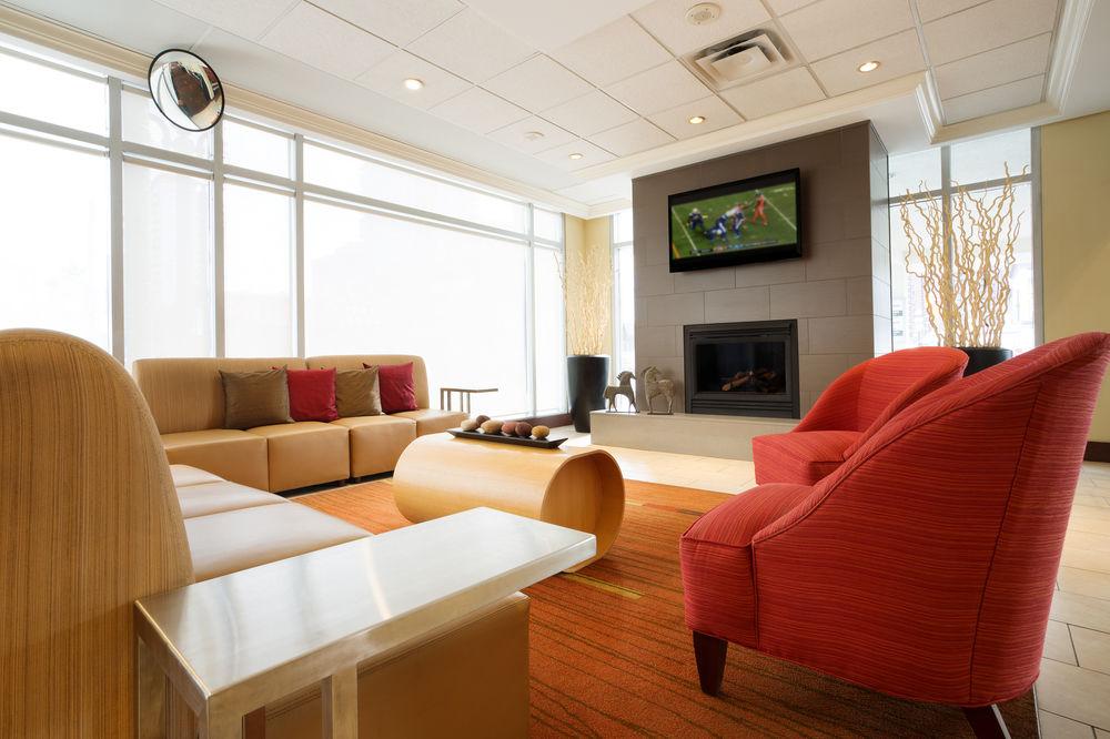 Courtyard By Marriott Ottawa Downtown Hotel Exterior photo