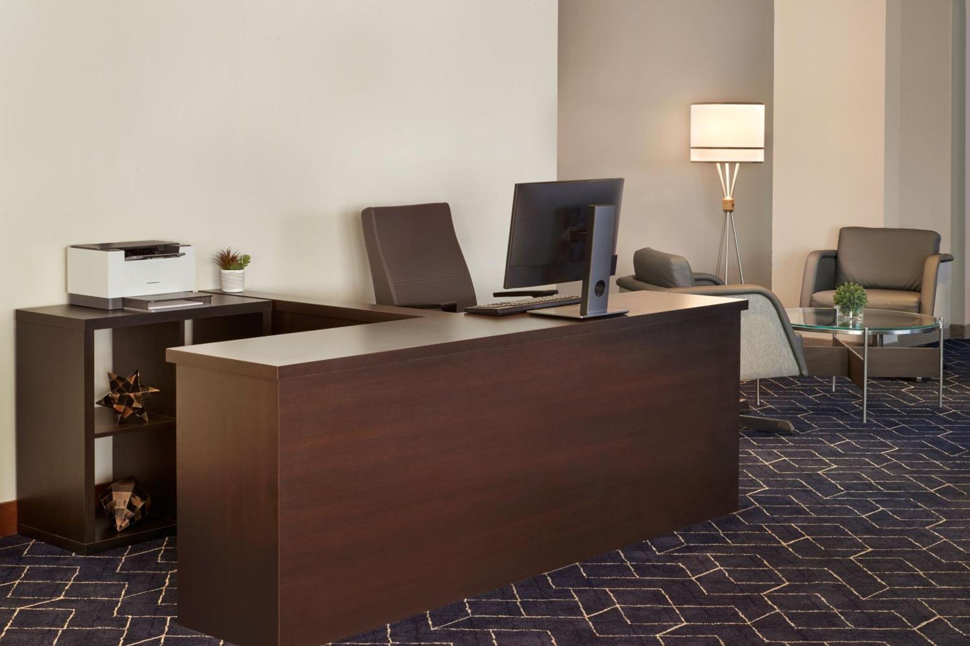Courtyard By Marriott Ottawa Downtown Hotel Exterior photo