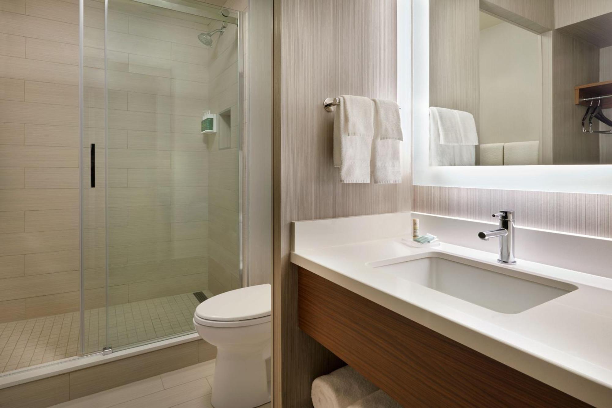 Courtyard By Marriott Ottawa Downtown Hotel Exterior photo