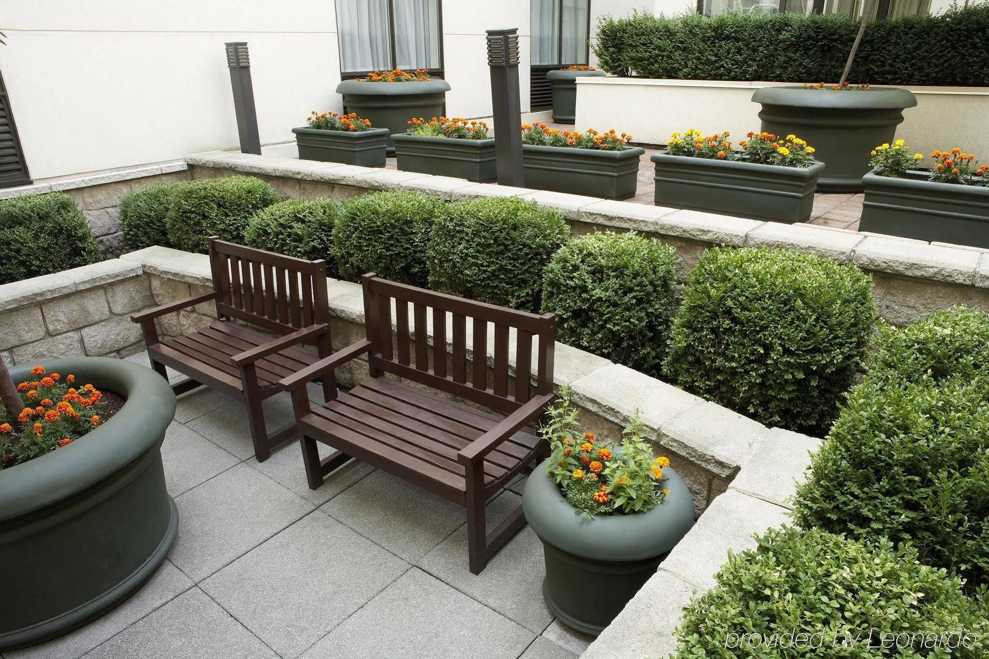 Courtyard By Marriott Ottawa Downtown Hotel Exterior photo